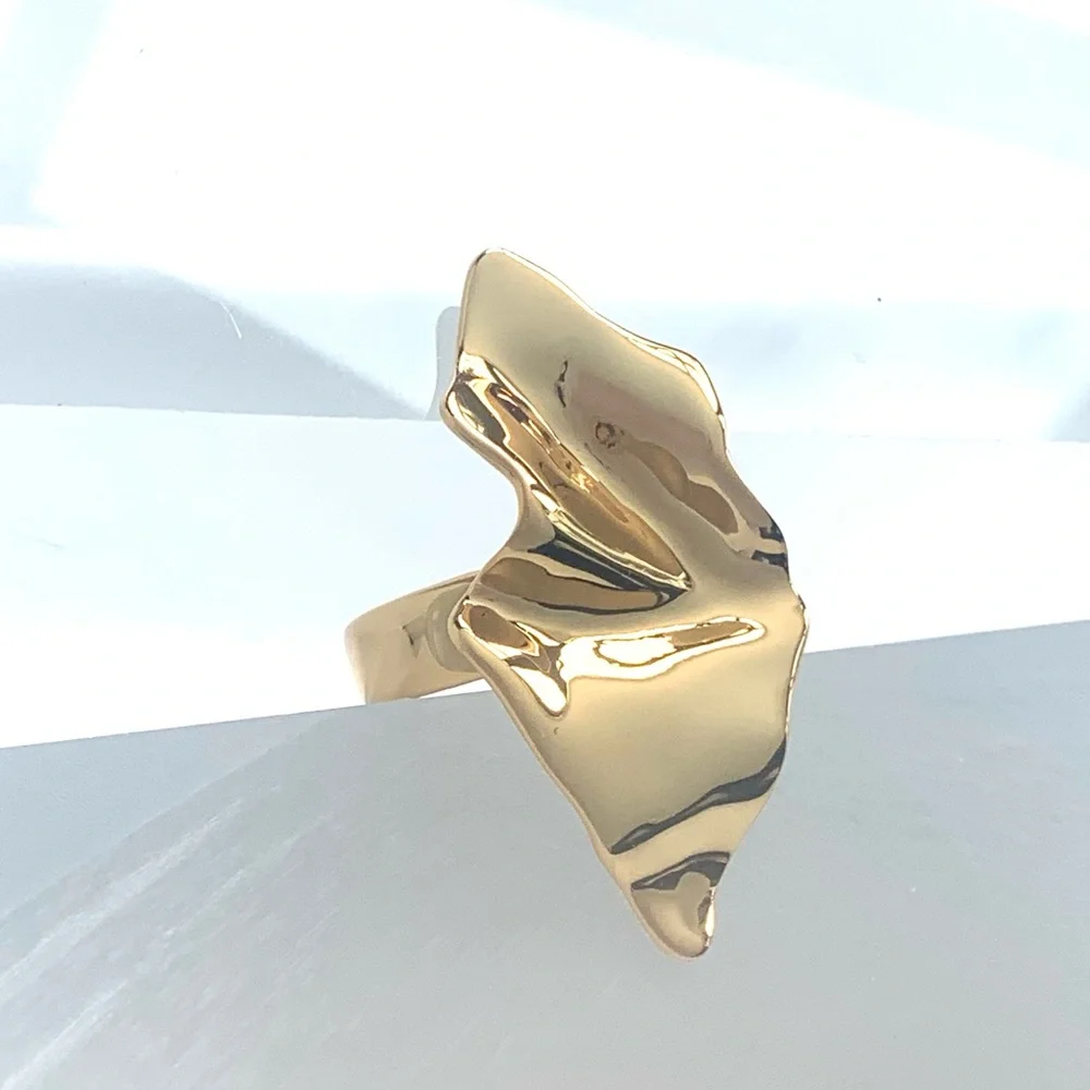 ALEXIS BITTAR Crumpled Metal Graceful Leaf Shaped Sculpted Yellow Gold Ring